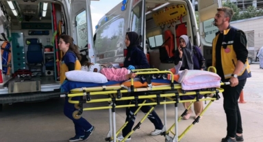 Balkonda başına mermer düşen çocuk ağır yaralandı