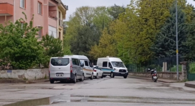 Haber alınamayan öğretmen evinde ölü bulundu