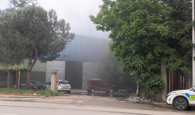 İnegöl'de sunta fabrikasında korkutan yangın