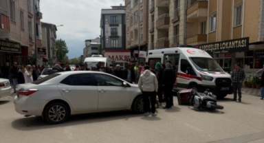 Karacabey'de otomobilin çarptığı motosikletli kurye yaralandı