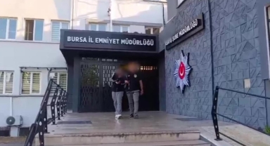 150 saatlik kamera incelemesiyle çalınan 3 araç bulundu 2 hırsız tutuklandı