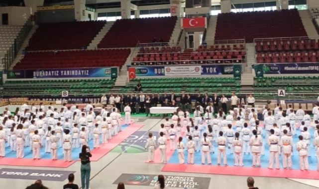 4 ülkeden 180 sporcu Bursa’daki Kyokushin Kupası’nda buluştu