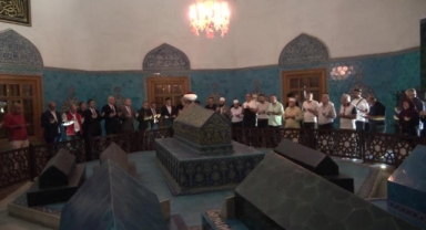 Bursa'da Sultan Çelebi Mehmed Han dualarla anıldı