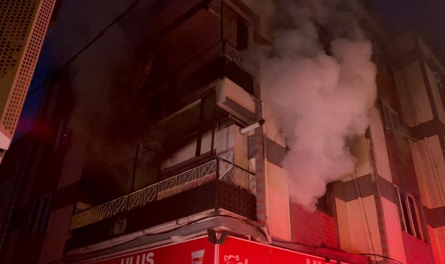Bursa'da yangın: Anne baba ve 3 çocuk dumandan etkilendi