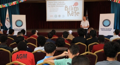 BUÜ’lü akademisyenler lise öğrencileriyle buluştu
