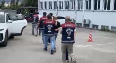 İş vaadiyle hesap avına çıkan şebeke polise takıldı