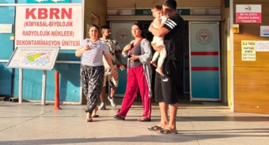 Mangal ateşine düşen çocuk yaralandı