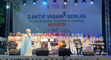 Nilüfer Kadın Korosu Geleneksel hayır satışına renk kattı