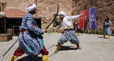 Türk kılıçları Zindankapı'da çarpıştı