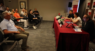 Yılın yazarı Sennur Sezer’i çalışma arkadaşları anlattı