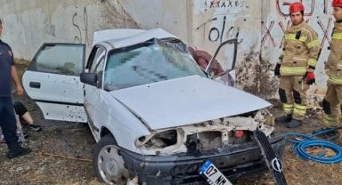 Bursa'da köprülü kavşakta feci kaza: 3 ölü, 2 yaralı