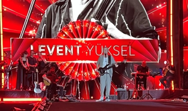 Bursa'da Levent Yüksel ile coşku doruğa çıktı