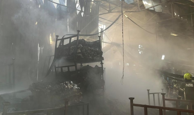 Bursa'da tekstil fabrikasında korkutan yangın