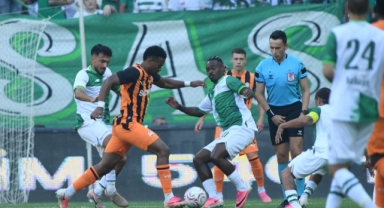Bursaspor Shakhtar Donetsk ile golsüz berabere kaldı