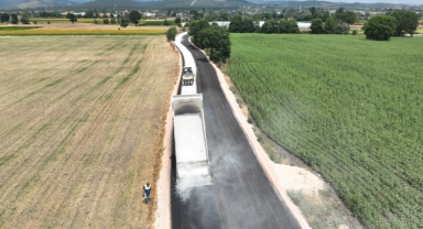 Büyükşehir Gökçeköy'de yolları yeniliyor