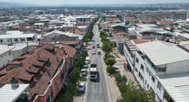 Büyükşehir Üçevler Mahallesi'nde asfalt yeniliyor
