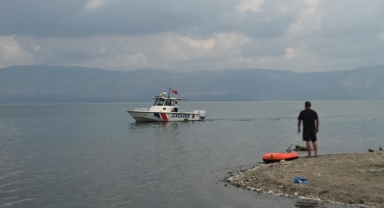 Göl'de kaybolan 2 genç için Jandarma seferber oldu