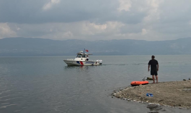 Göl'de kaybolan 2 genç için Jandarma seferber oldu