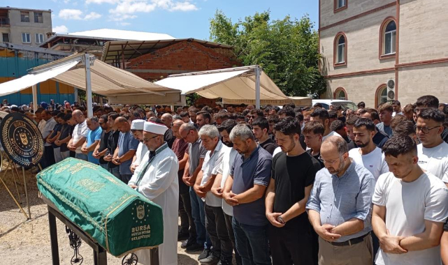 İznik Gölü'nde boğulan genç son yolculuğuna uğurlandı