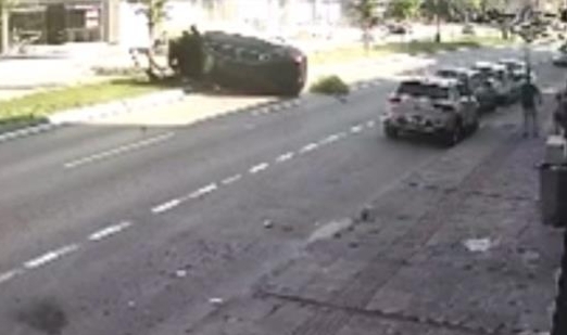 Kontrolden çıkan araç takla attı: 2 yaralı