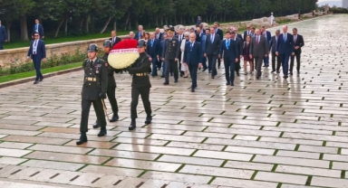 NATO heyetinden Anıtkabir’e ziyaret
