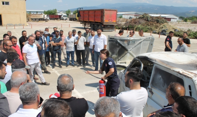 Nilüfer Belediyesi sürücülerine araç yangınları eğitimi