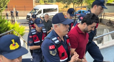 Sahte site kurup vatandaşı dolandıran çeteye operasyon!