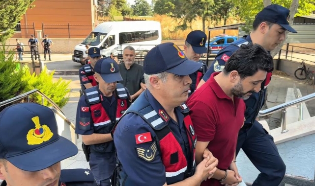 Sahte site kurup vatandaşı dolandıran çeteye operasyon!