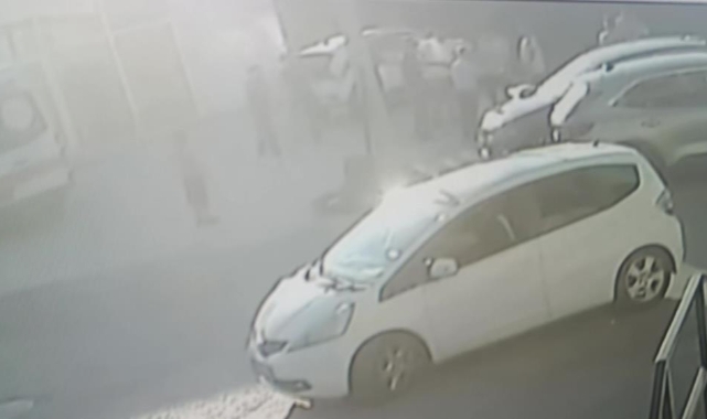 Çöp yüzünden sağlık çalışanlarına saldırı: 2 yaralı