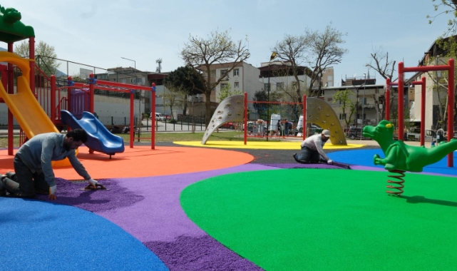 Yıldırım'da parklara yaz bakımı