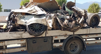 Zincirleme kazada ağır yaralanan sürücü hayatını kaybetti